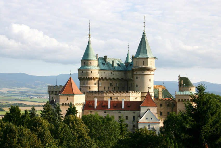 Tapeta Zamek w Bojnicach na Słowacji