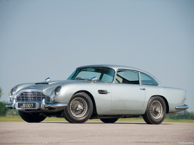 Tapeta Aston Martin DB5 James Bond Edition '1964.jpg