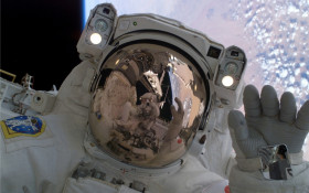 Tapeta astronauta (2).jpg