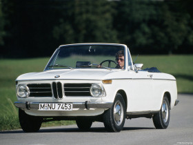 Tapeta BMW 1600-2 Cabriolet (E10) '1967–71.jpg
