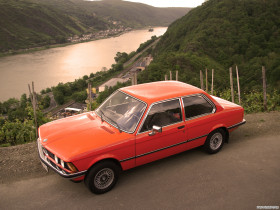 Tapeta BMW 320i Coupe (E21) '1975–77.jpg