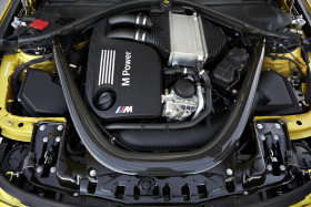 Tapeta BMW M4 Coupe 2015 39