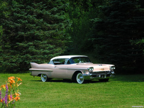 Tapeta Cadillac Sixty-Two Coupe DeVille '1958.jpg