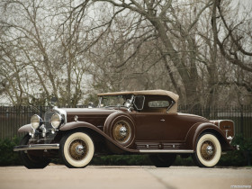 Tapeta Cadillac V16 452 452-A Roadster by Fleetwood '1930–31.jpg