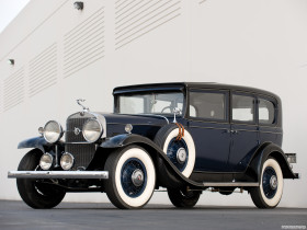 Tapeta Cadillac V8 355-A Town Sedan '1931.jpg