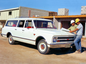 Tapeta Chevrolet Suburban '1967–68.jpg