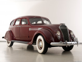 Tapeta Chrysler Imperial Airflow Sedan '1936.jpg