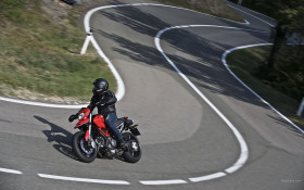 Tapeta Ducati_Hypermotard_796_2010_29_1440x900.jpg