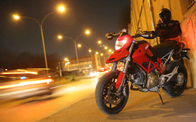 Tapeta Ducati_hypermotard-a_2007_18_1440x900.jpg