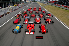 Tapeta FERRARI (26).jpg