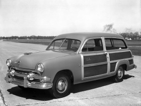 Tapeta Ford Country Squire '1951.jpg