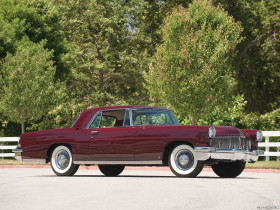 Tapeta Lincoln Continental Mark II '1956–57.jpg