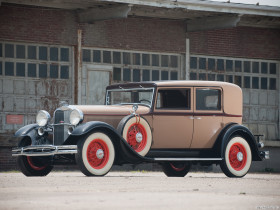 Tapeta Lincoln K Sedan '1931.jpg