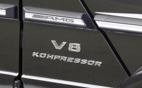 Tapeta Mercedes Benz G, B Class AMG 60