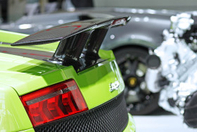 Tapeta Mondial-de-l-Automobile-Paris-2010-Lamborghini-Gallardo-LP570-4-Superleggera-vert-aileron.jpg