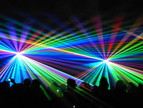 Tapeta Show, Pokaz laserów