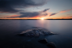 Tapeta Zachód słońca nad jeziorem